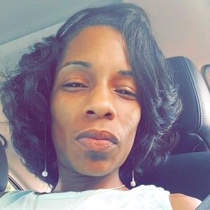 Meet your Posher, Jade